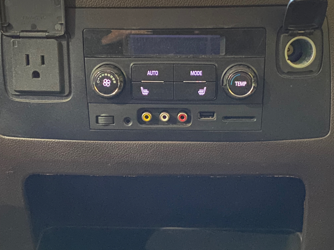 GMC Yukon XL Denali 4WD 2016