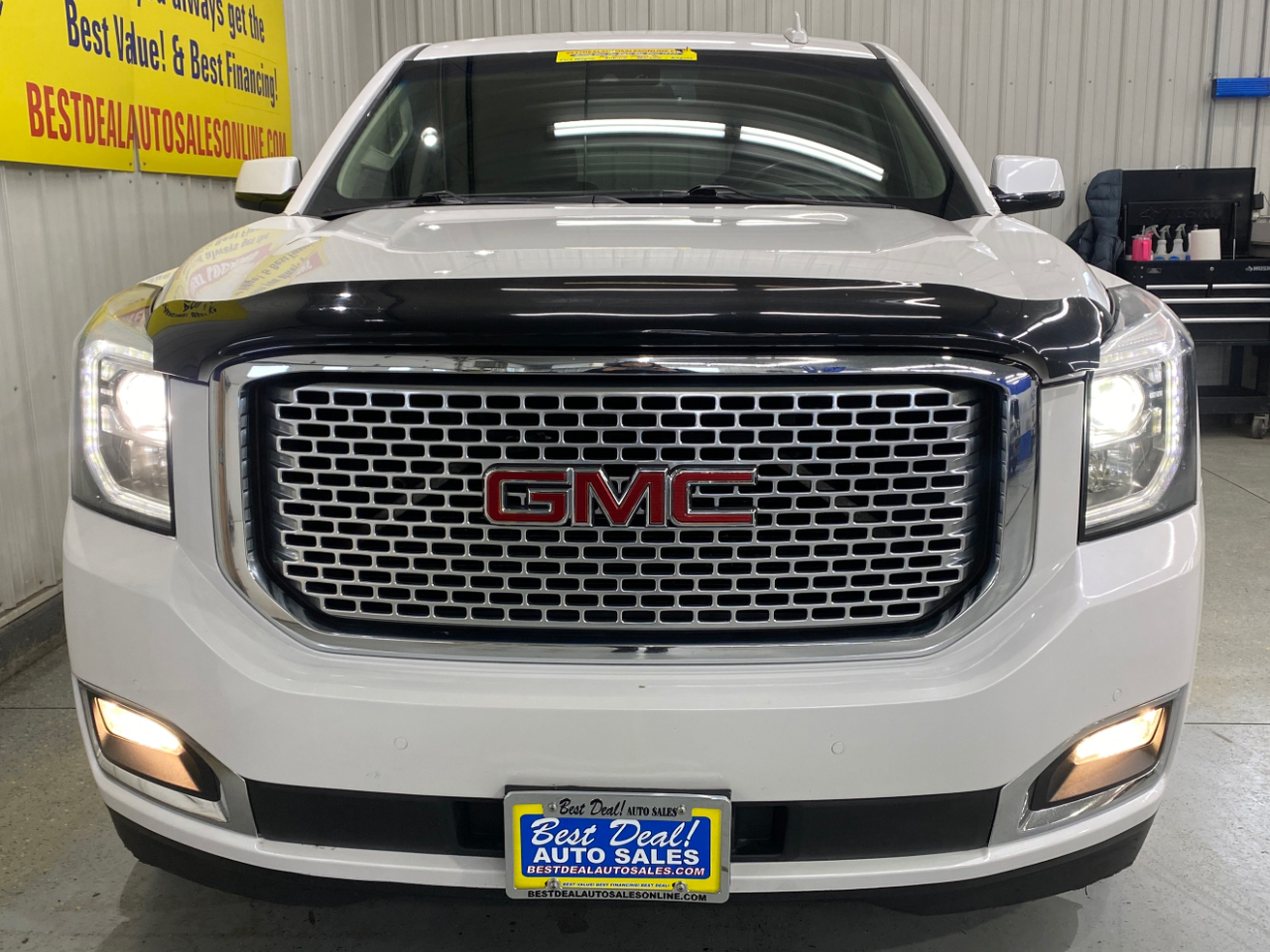 GMC Yukon XL Denali 4WD 2016
