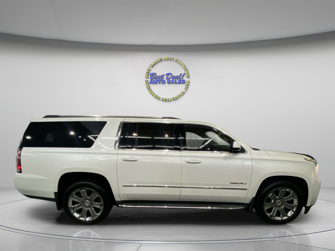 GMC Yukon XL Denali 4WD 2016