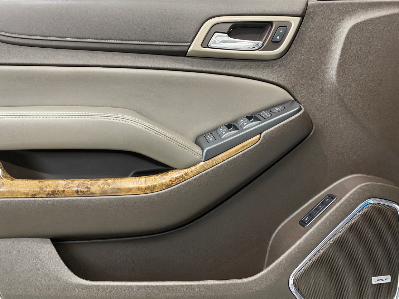 GMC Yukon XL Denali 4WD 2016