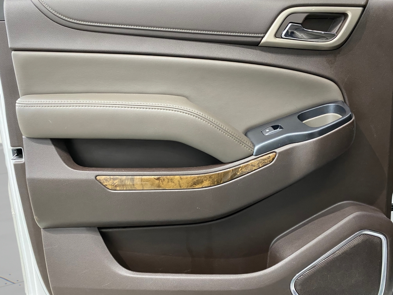 GMC Yukon XL Denali 4WD 2016