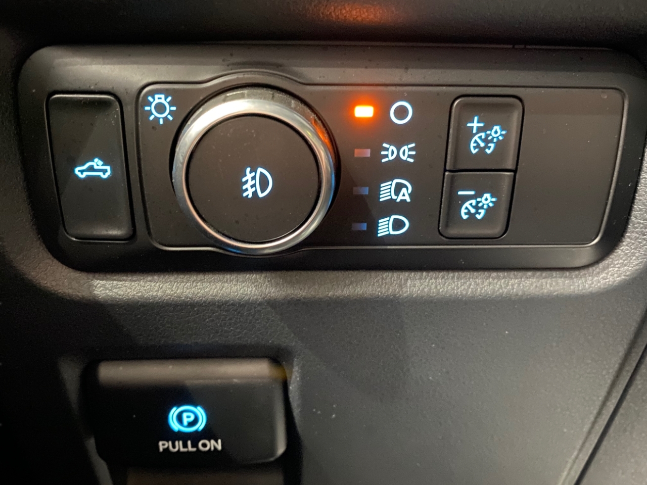 Ford F-150 XL SuperCrew 5.5-ft. Bed 4WD 2021