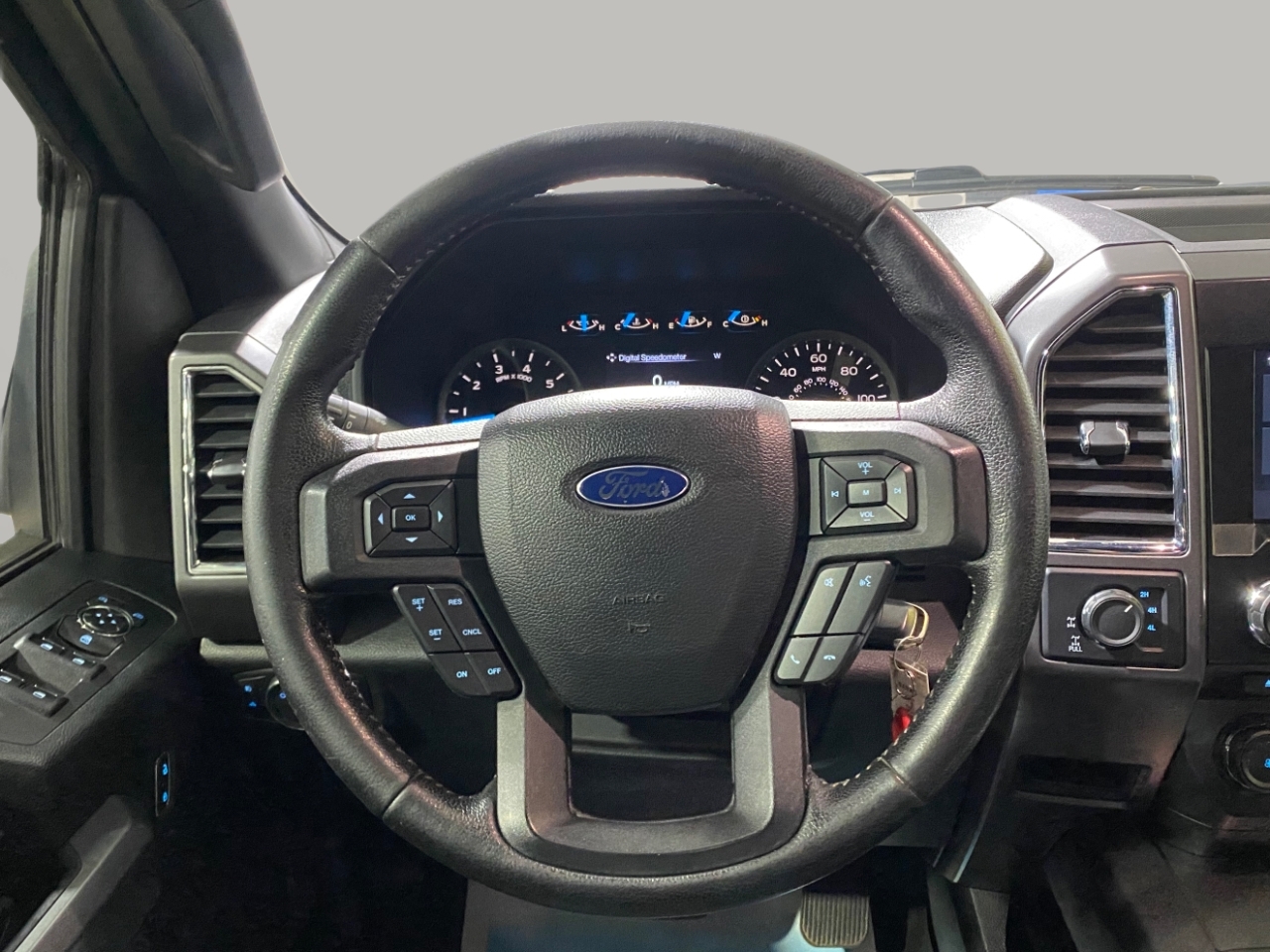 Ford F-150 XLT SuperCrew 5.5-ft. Bed 4WD 2016