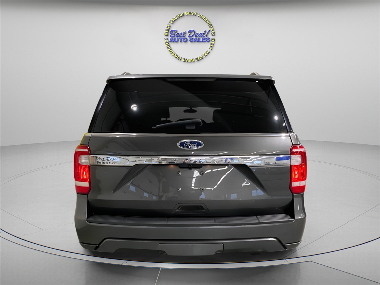 Ford Expedition  2021
