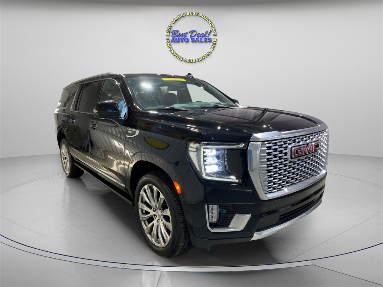GMC Yukon XL Denali 4WD 2022