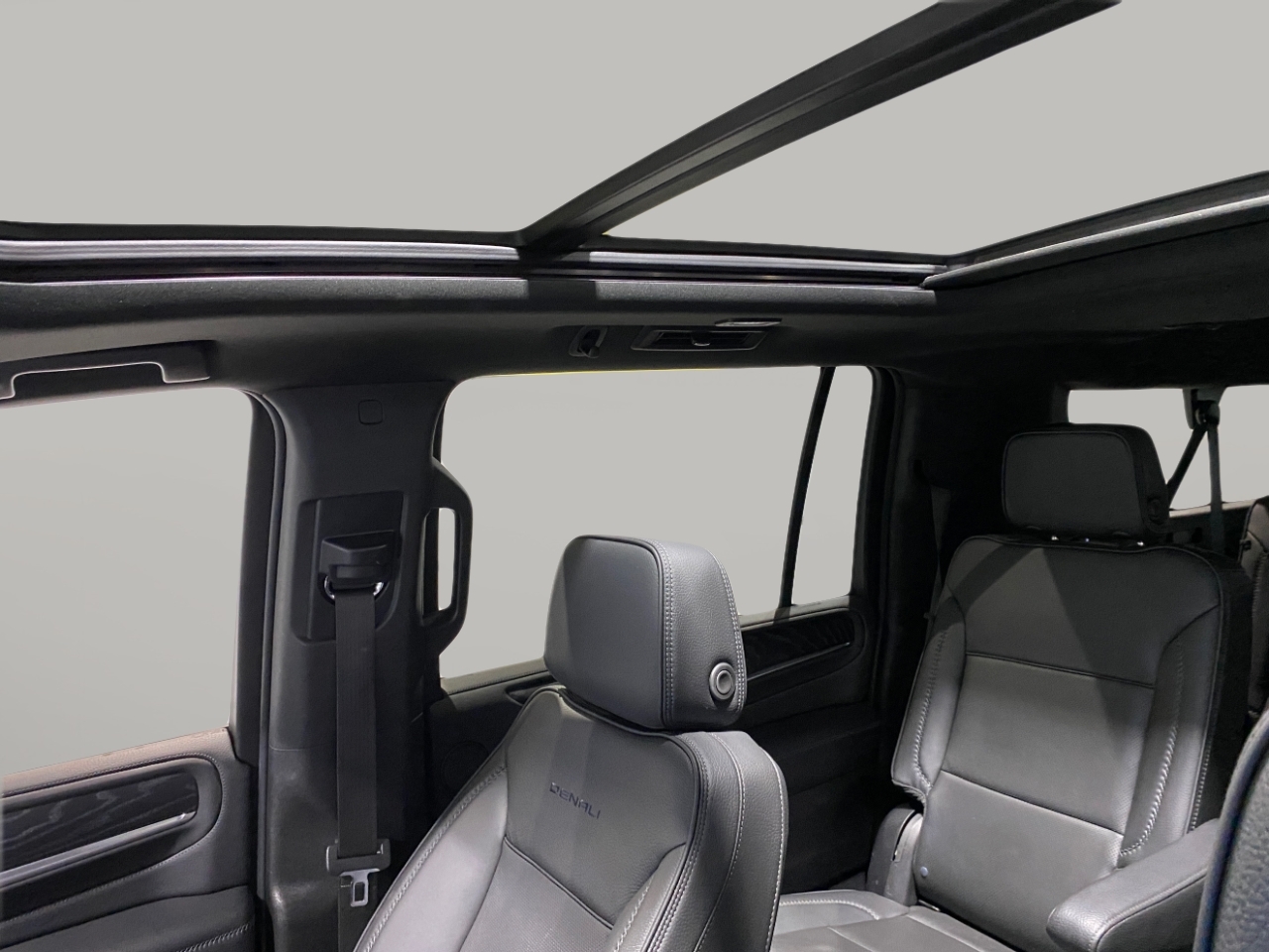 GMC Yukon XL Denali 4WD 2022