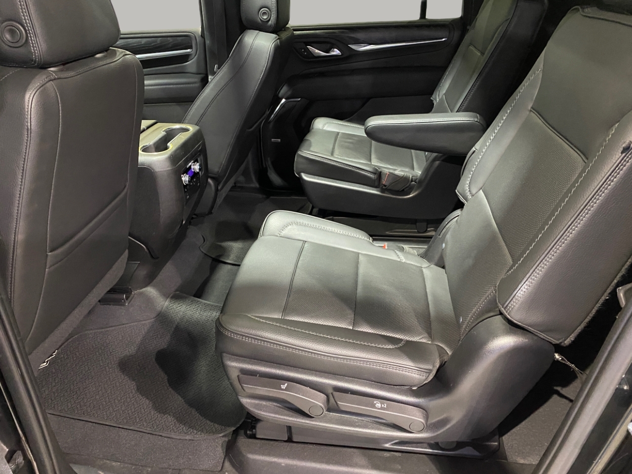 GMC Yukon XL Denali 4WD 2022