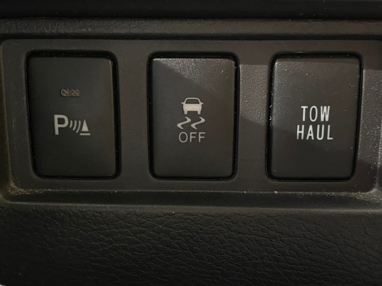 Toyota Tundra Platinum CrewMax 5.7L 4WD 2015