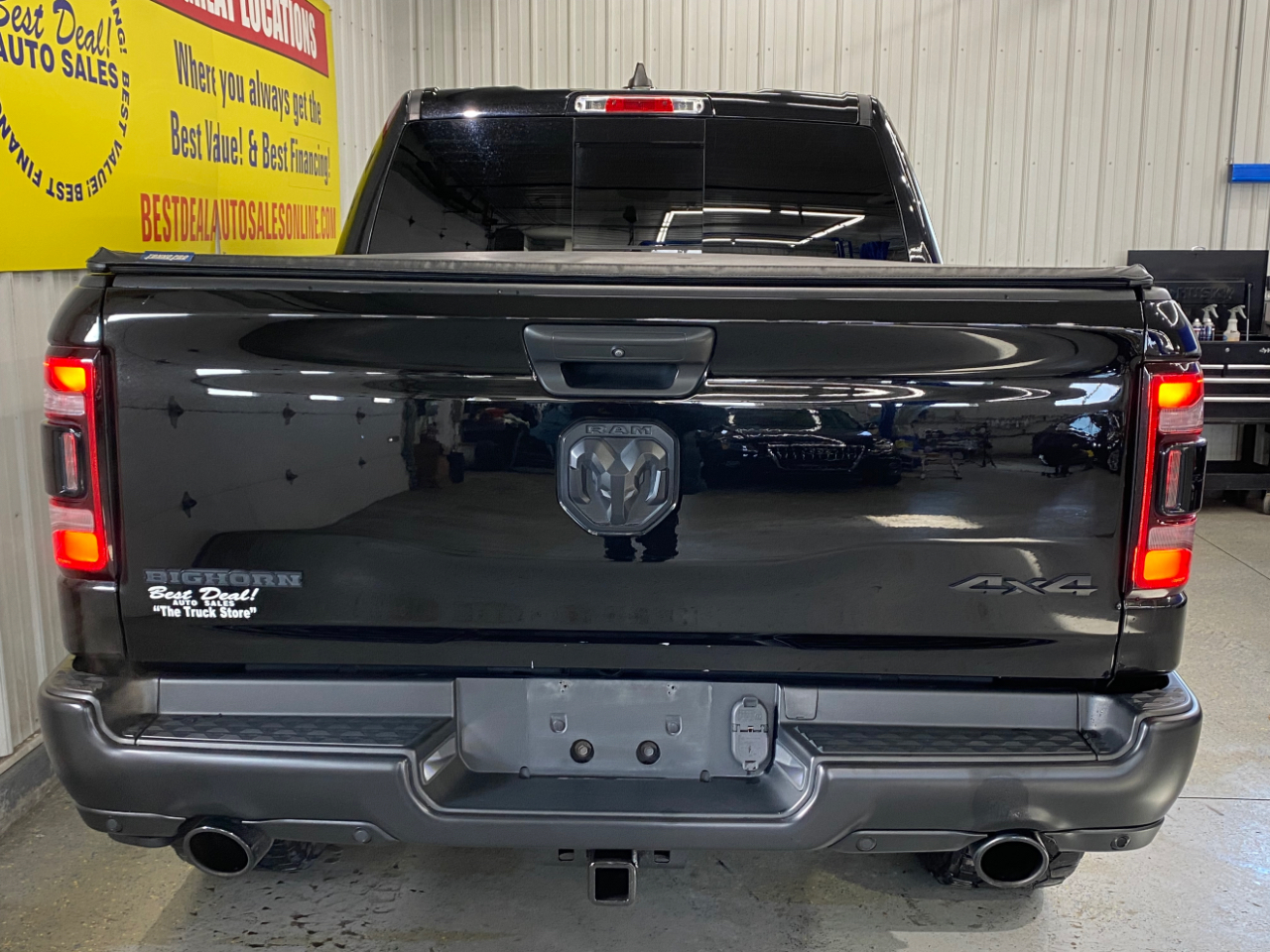 RAM 1500 Big Horn Crew Cab SWB 4WD 2020