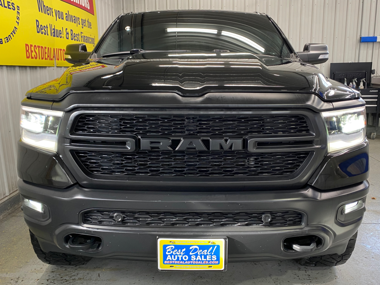 RAM 1500 Big Horn Crew Cab SWB 4WD 2020