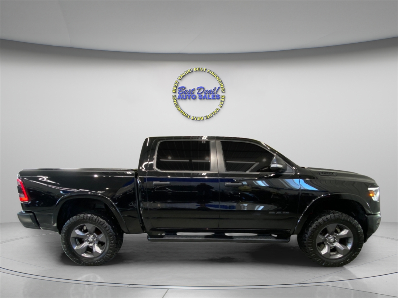 RAM 1500 Big Horn Crew Cab SWB 4WD 2020