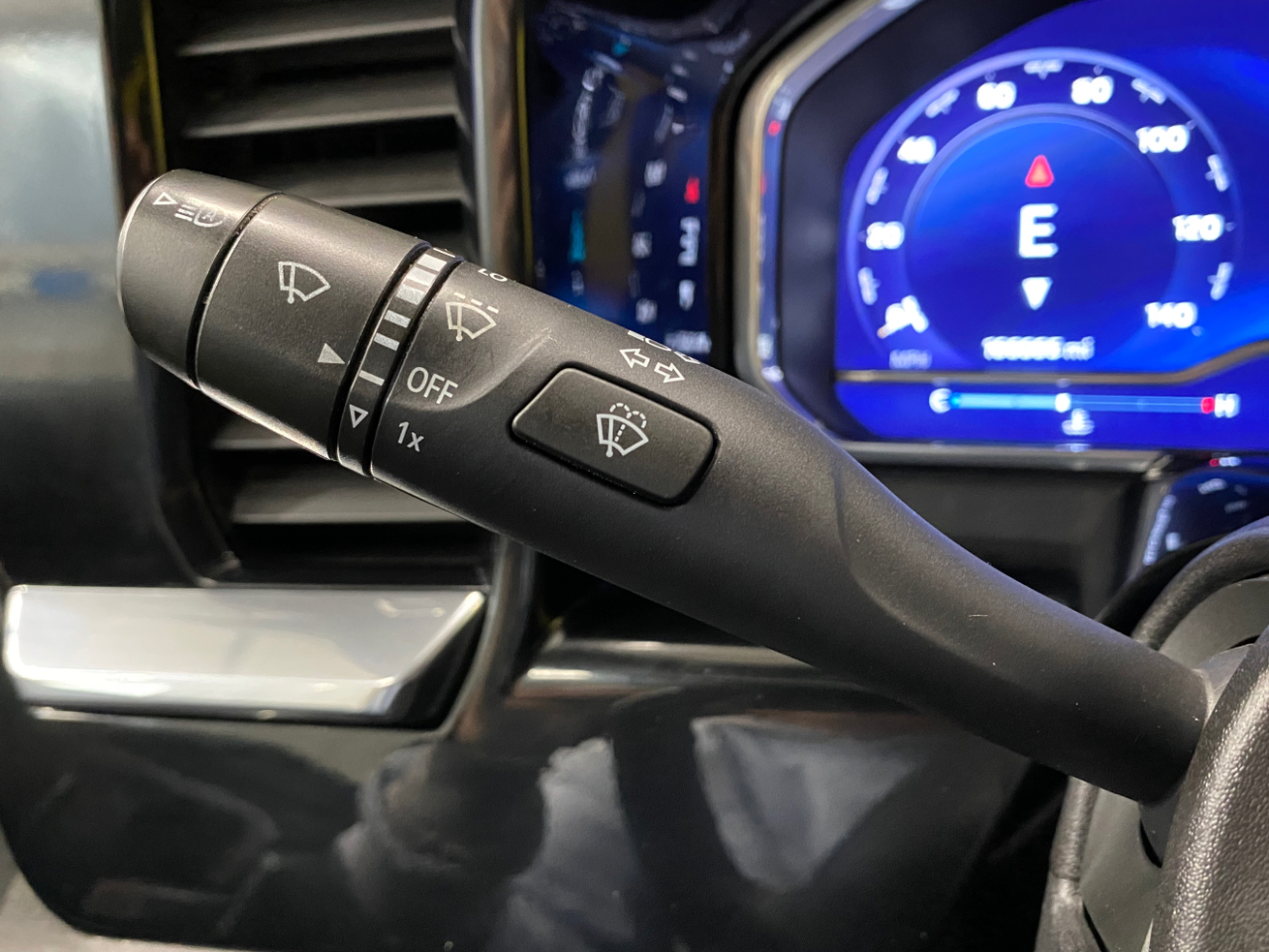 Chevrolet Silverado 3500HD LT Crew Cab 4WD 2024