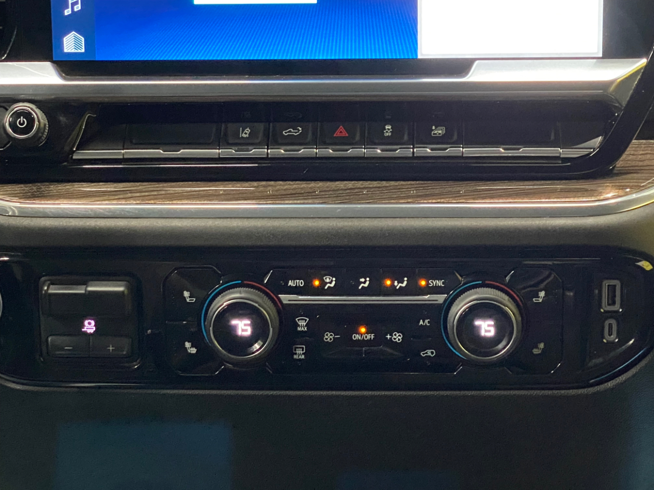 Chevrolet Silverado 3500HD LT Crew Cab 4WD 2024