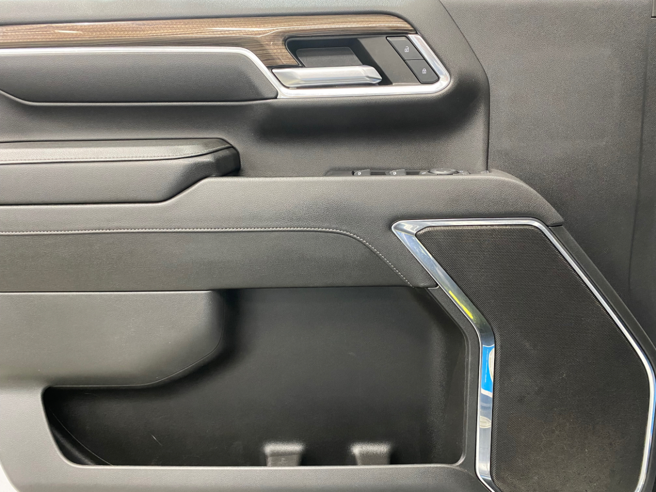 Chevrolet Silverado 3500HD LT Crew Cab 4WD 2024