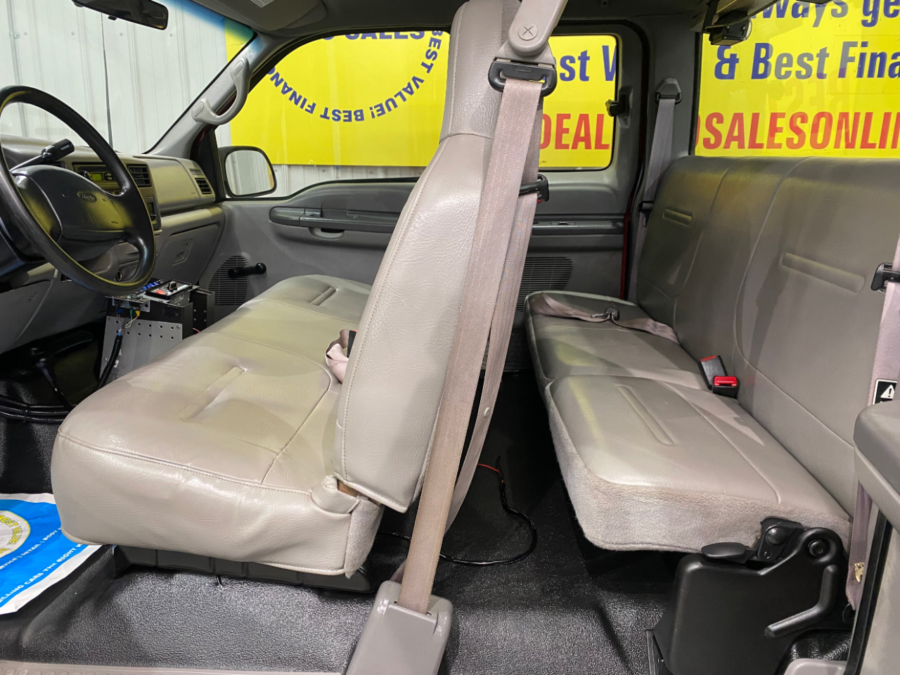 Ford F-350 SD XL SuperCab Short Bed 4WD 2000