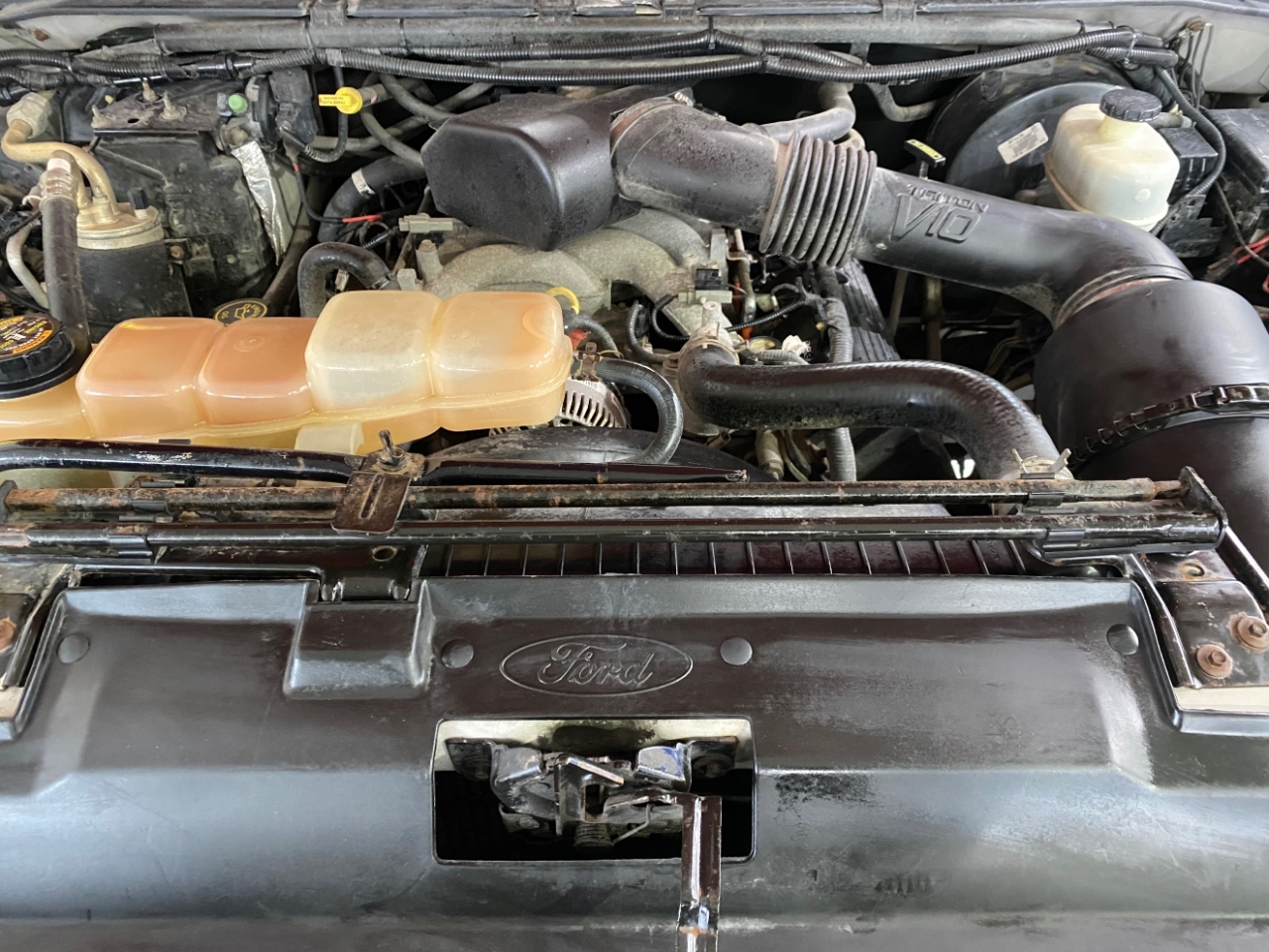 Ford F-350 SD XL SuperCab Short Bed 4WD 2000