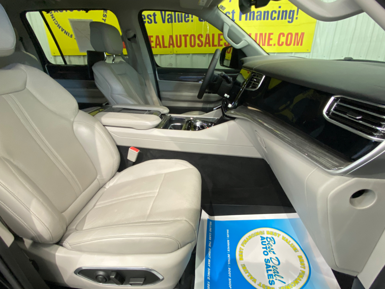 Jeep Wagoneer Series III 4WD 2022