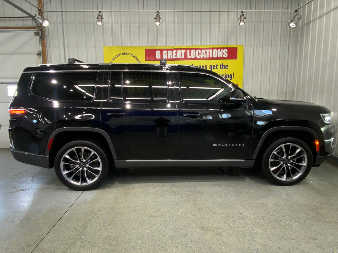 Jeep Wagoneer Series III 4WD 2022