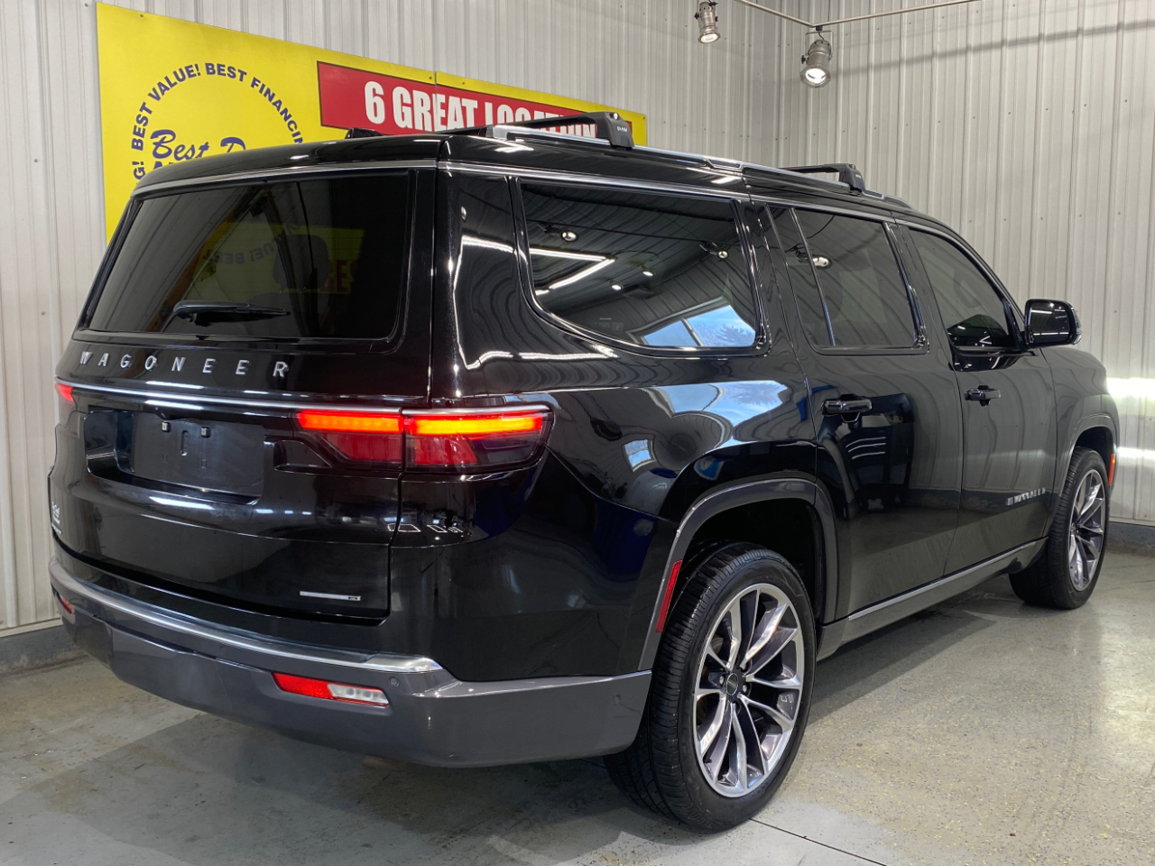 Jeep Wagoneer Series III 4WD 2022