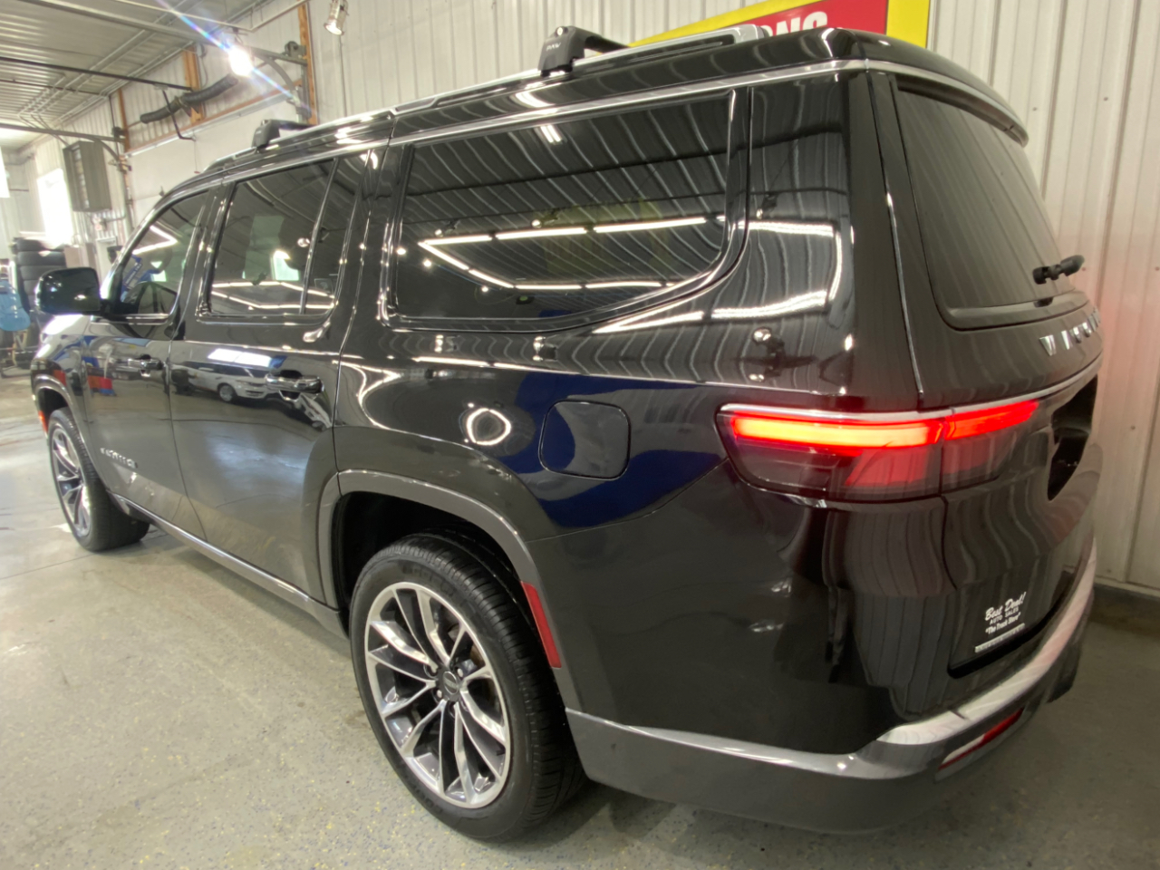 Jeep Wagoneer Series III 4WD 2022