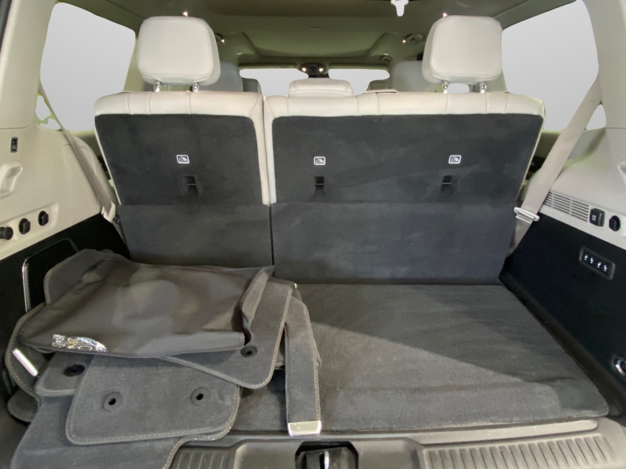 Jeep Wagoneer Series III 4WD 2022