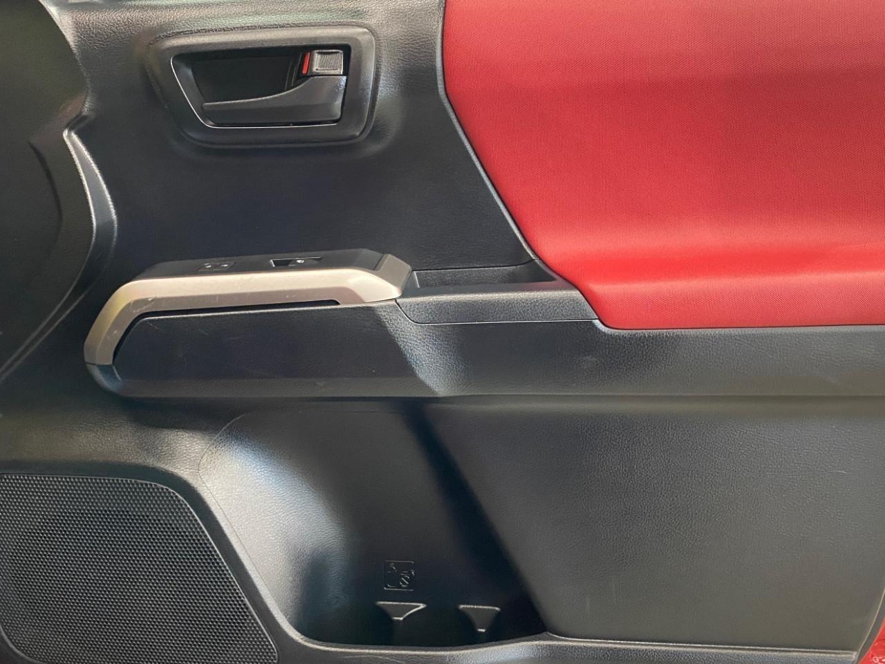 Toyota Tacoma SR5 Double Cab 4WD V6 2016