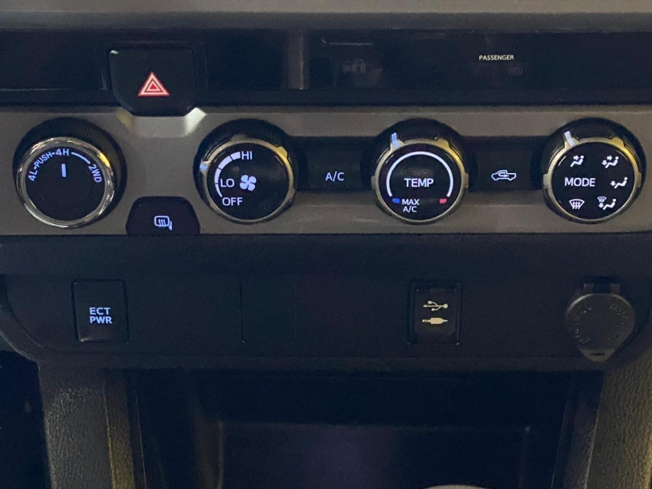 Toyota Tacoma SR5 Double Cab 4WD V6 2016