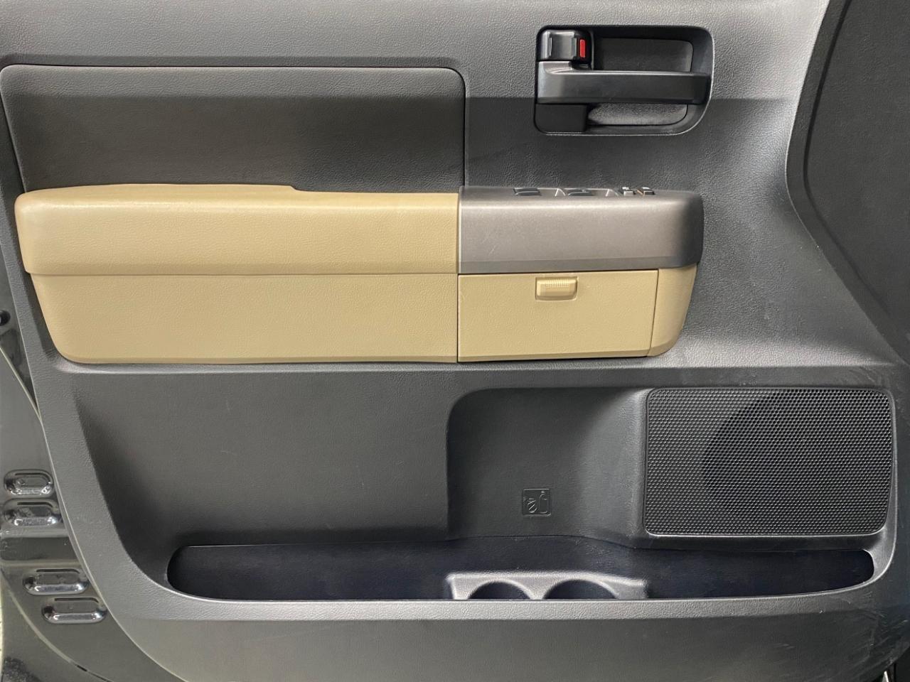 Toyota Tundra Tundra-Grade 5.7L Double Cab 2WD 2013