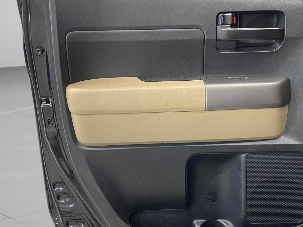 Toyota Tundra Tundra-Grade 5.7L Double Cab 2WD 2013