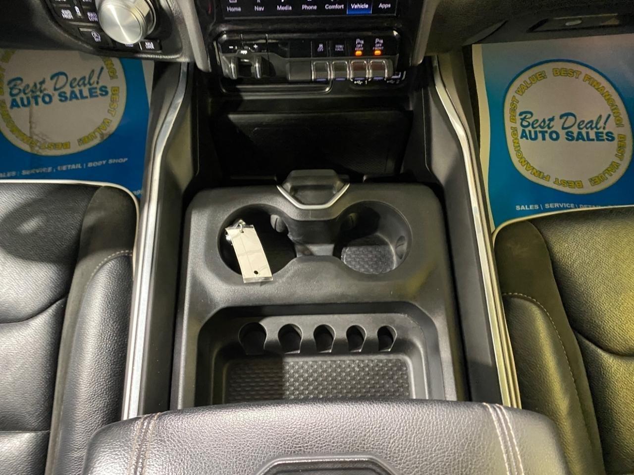 RAM 1500 Laramie Crew Cab SWB 4WD 2023