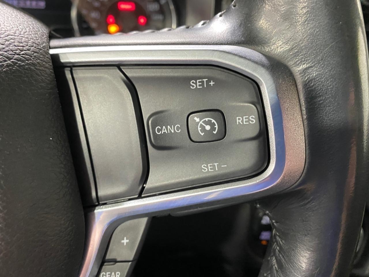 RAM 1500 Laramie Crew Cab SWB 4WD 2023