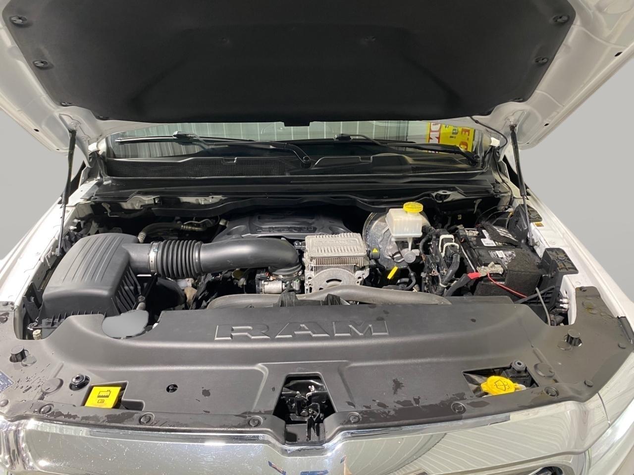 RAM 1500 Laramie Crew Cab SWB 4WD 2023