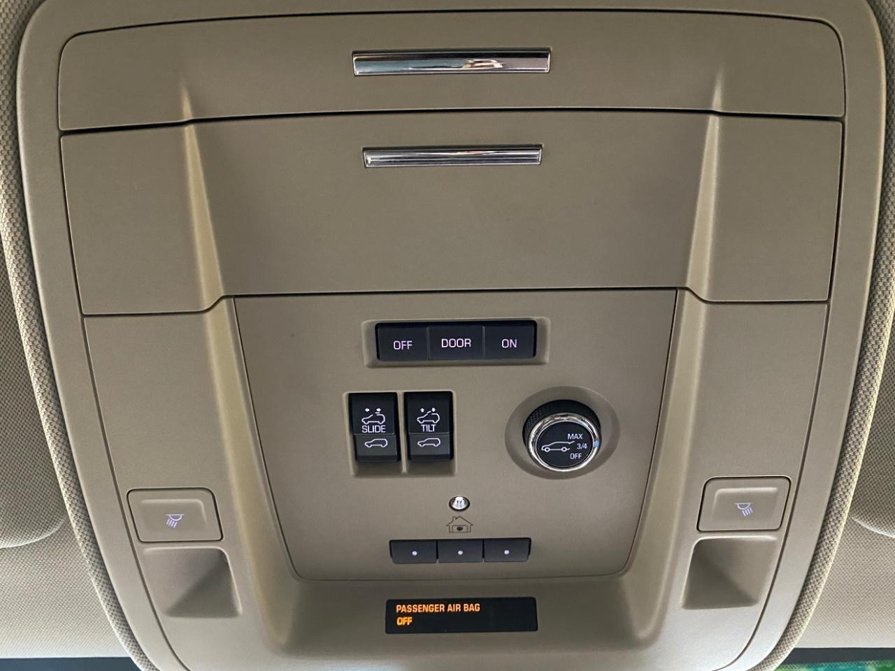 GMC Yukon Denali 4WD 2018