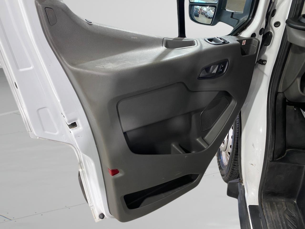 Ford Transit 350 Van Low Roof w/Sliding Pass. 130-in. WB 2020