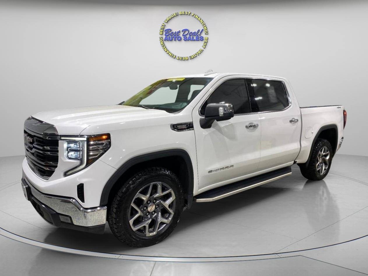 2022 GMC Sierra 1500 SLT Crew Cab 5.5 ft Bed 4WD