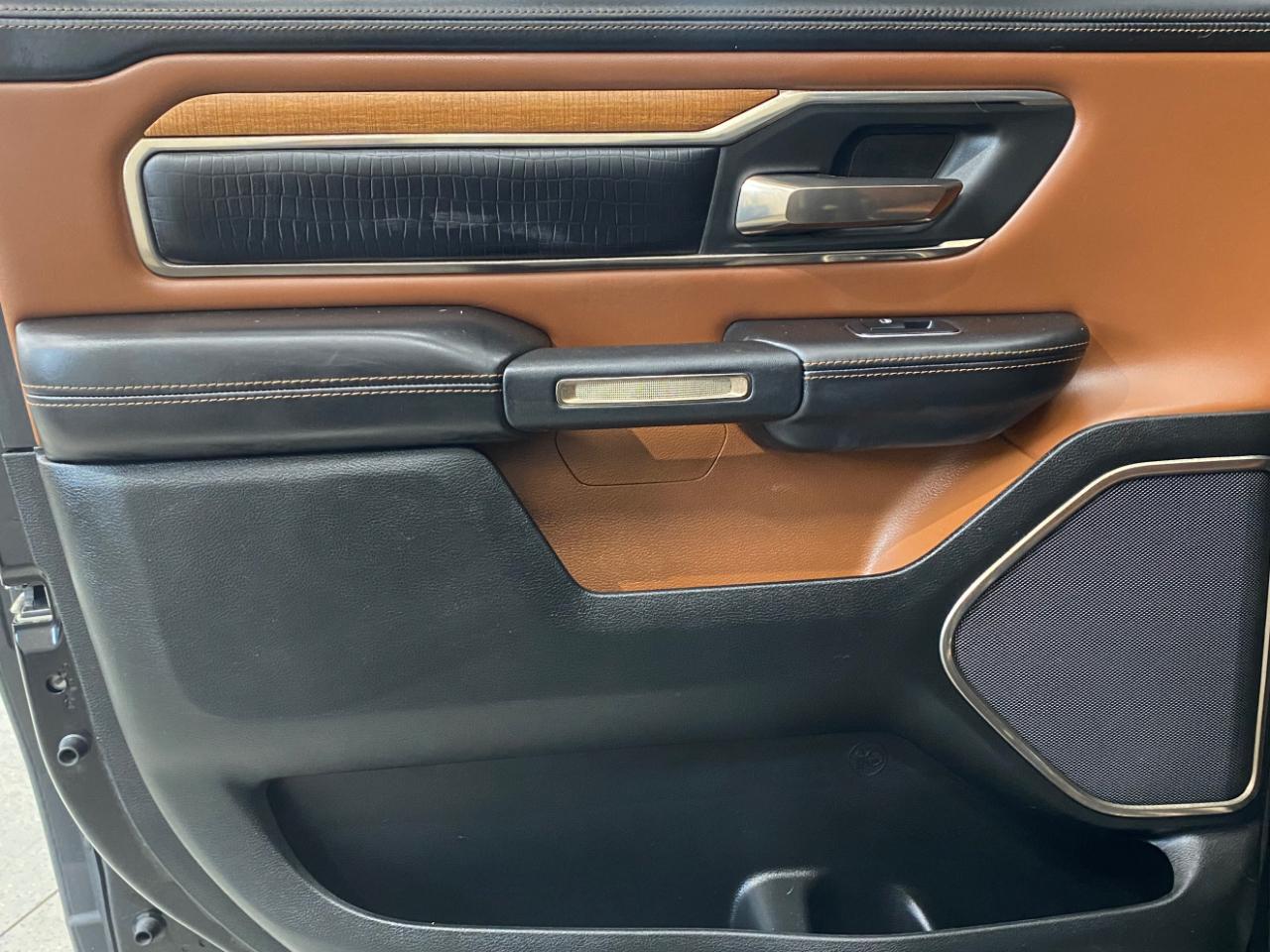 RAM 1500 Longhorn Crew Cab SWB 4WD 2019