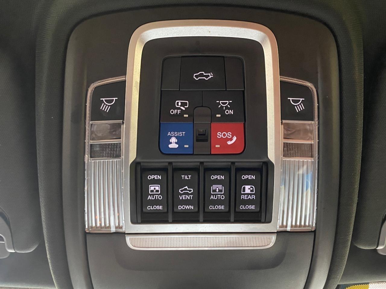 RAM 1500 Longhorn Crew Cab SWB 4WD 2019