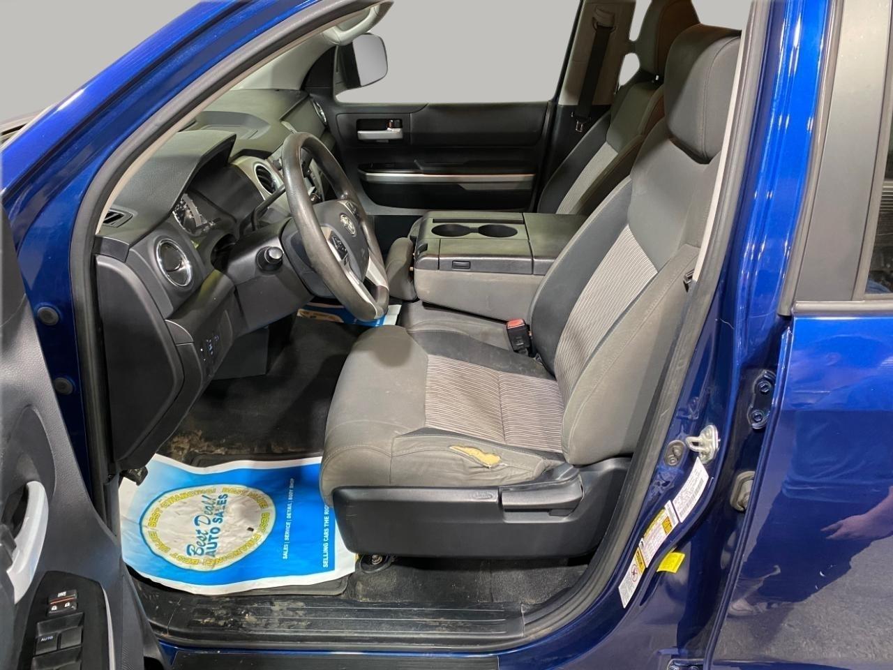 Toyota Tundra SR5 4.6L V8 Double Cab 4WD 2014