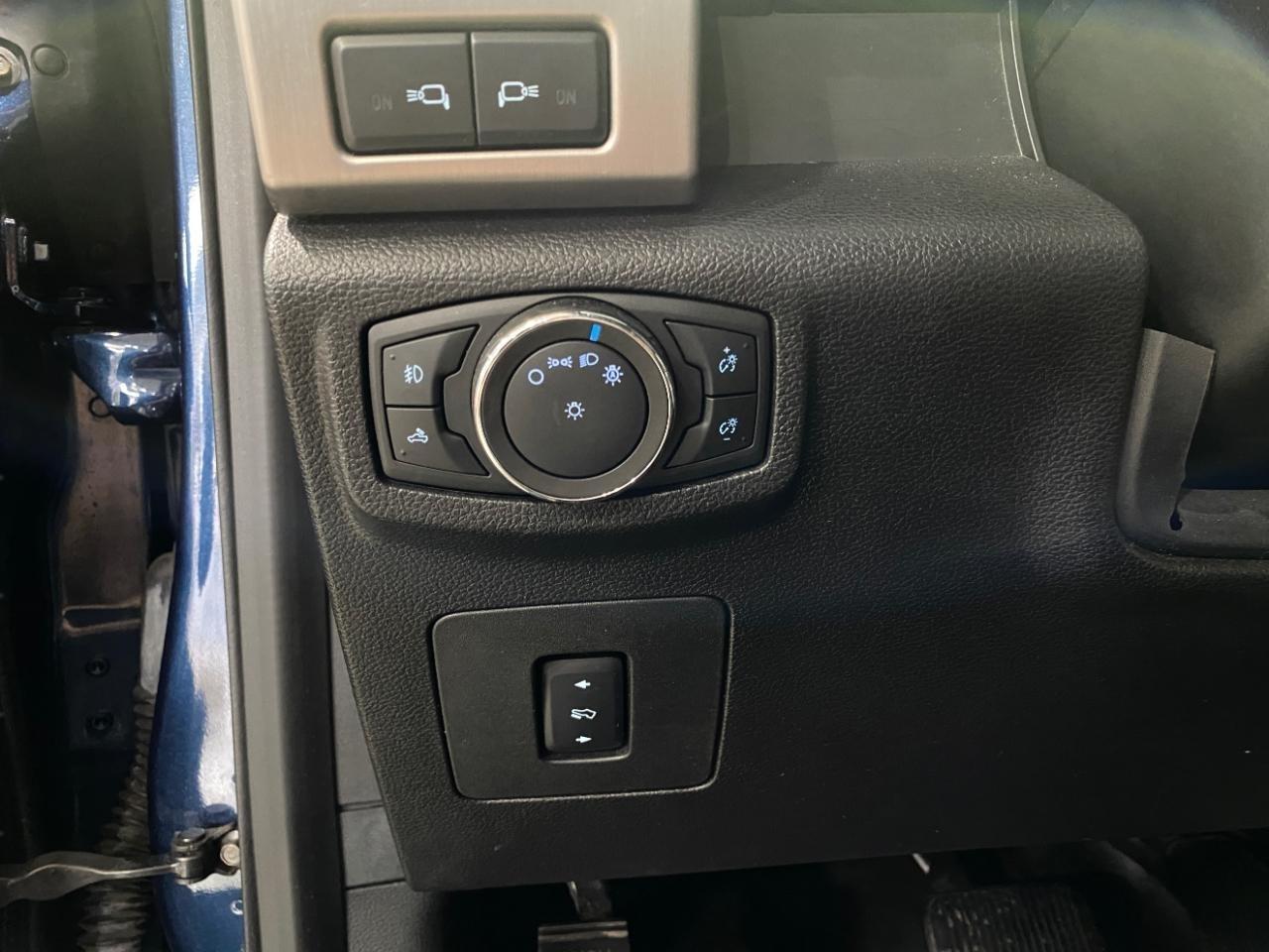 Ford F-150 Platinum SuperCrew 5.5-ft. Bed 4WD 2017