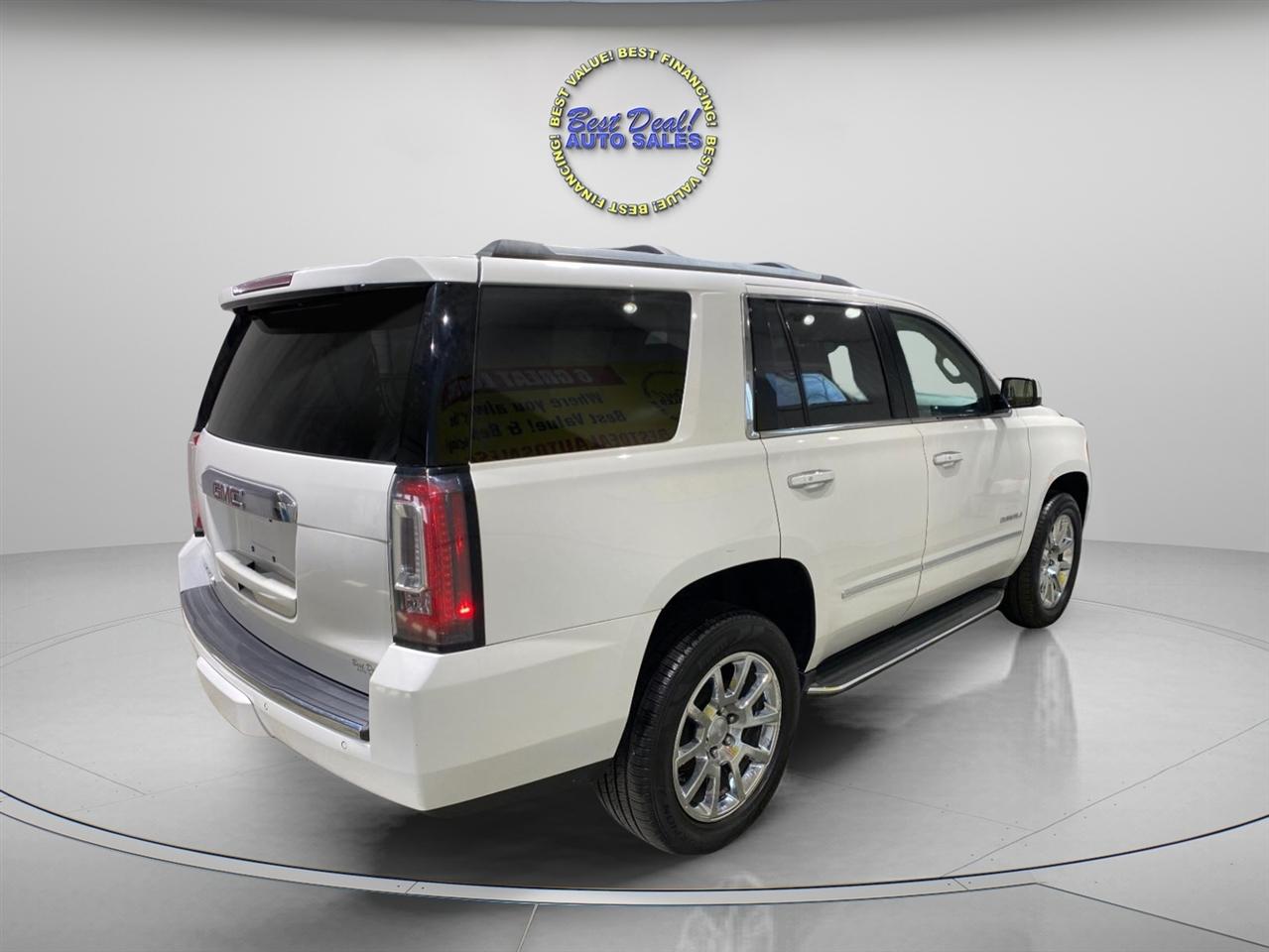 GMC Yukon Denali 4WD 2019