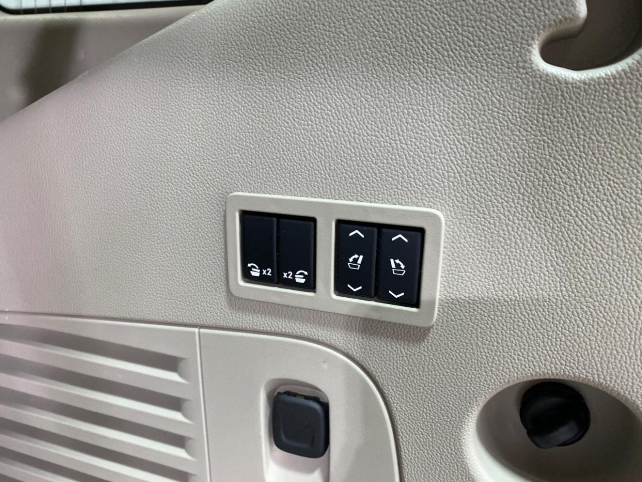 GMC Yukon Denali 4WD 2019