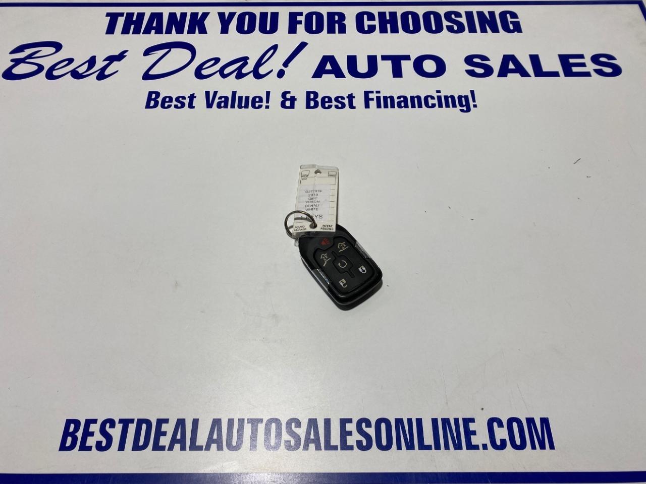 GMC Yukon Denali 4WD 2019