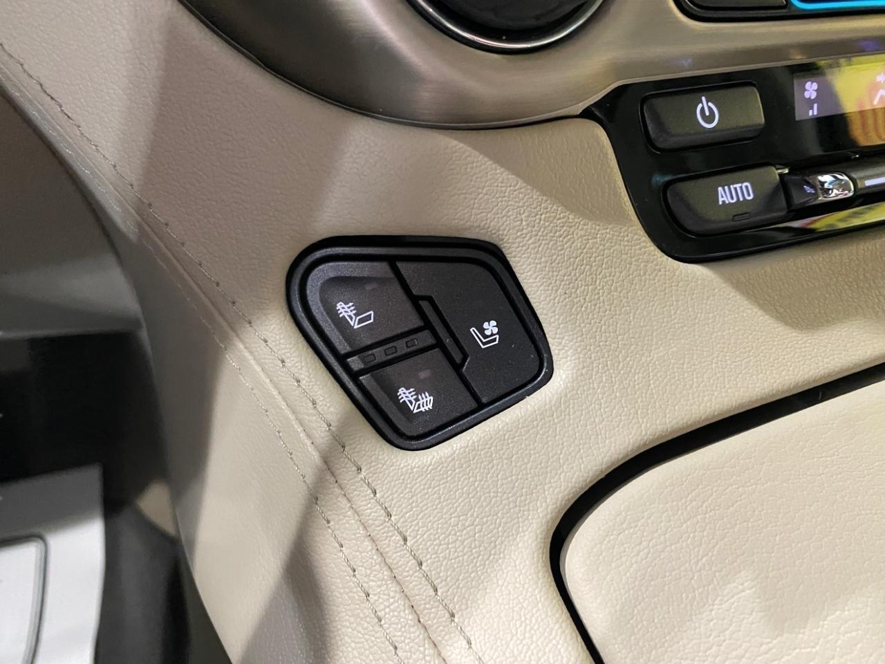 GMC Yukon Denali 4WD 2019