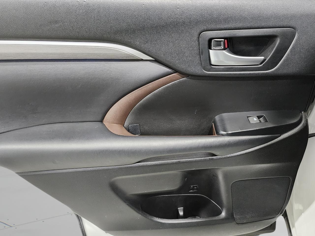 Toyota Highlander  2018