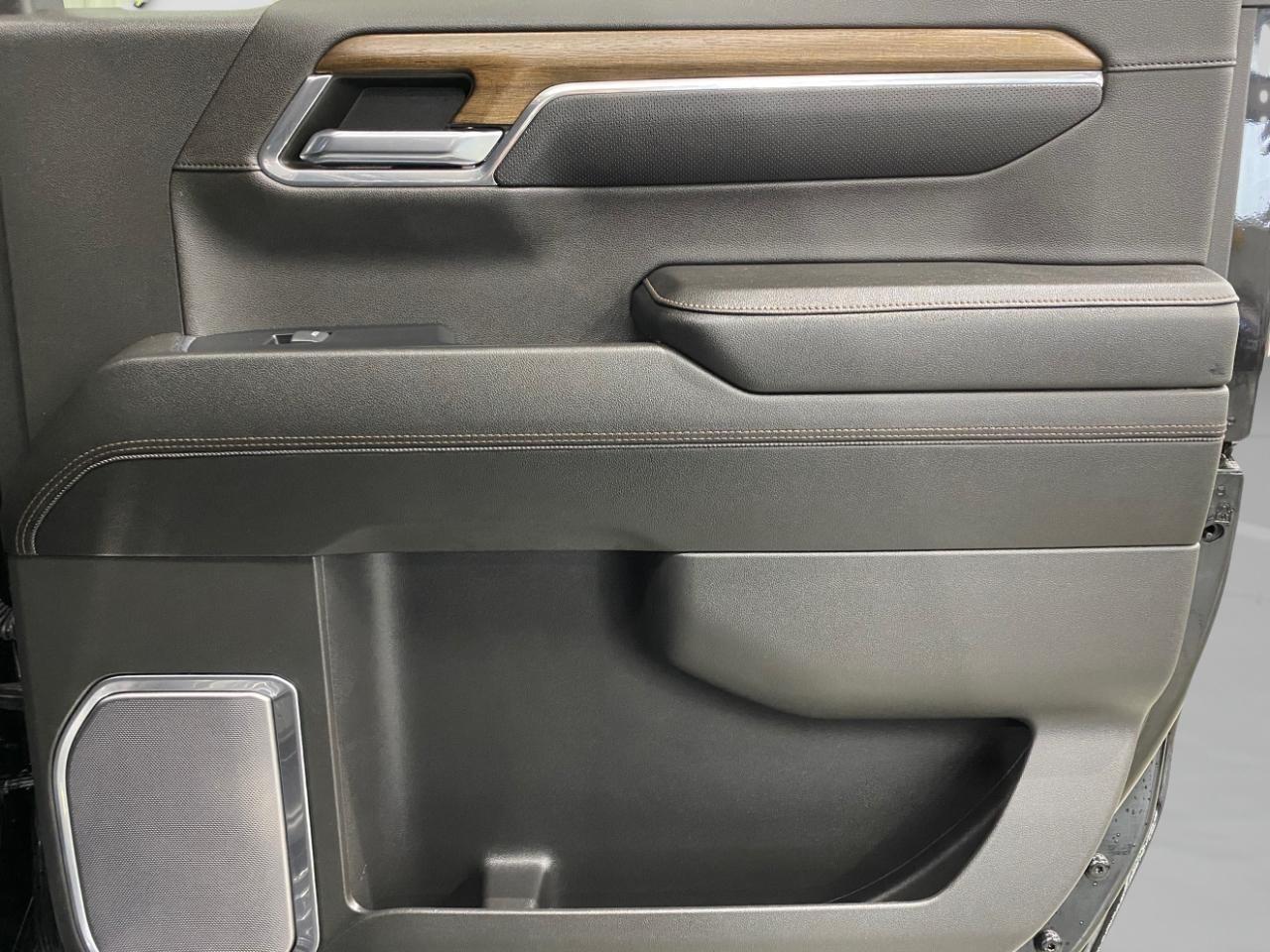 Chevrolet Silverado 1500 High Country Crew Cab 4WD 2023