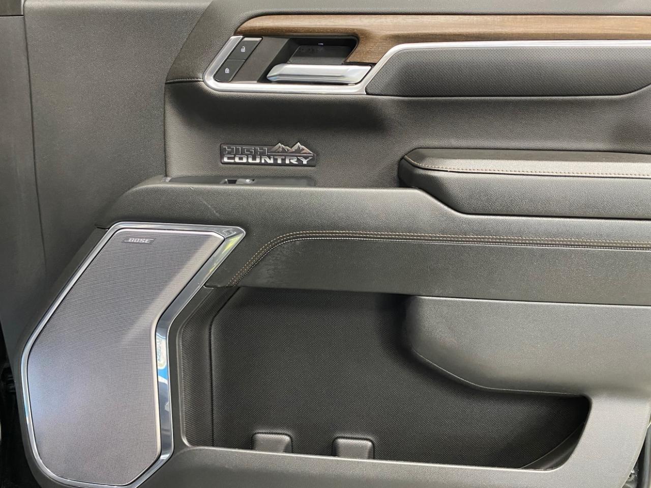 Chevrolet Silverado 1500 High Country Crew Cab 4WD 2023