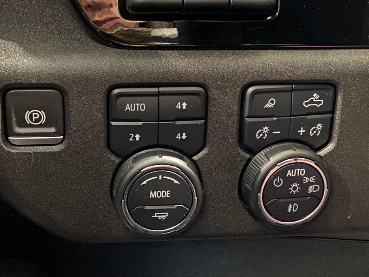 Chevrolet Silverado 1500 High Country Crew Cab 4WD 2023