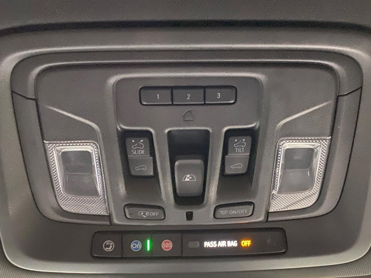 Chevrolet Silverado 1500 High Country Crew Cab 4WD 2023