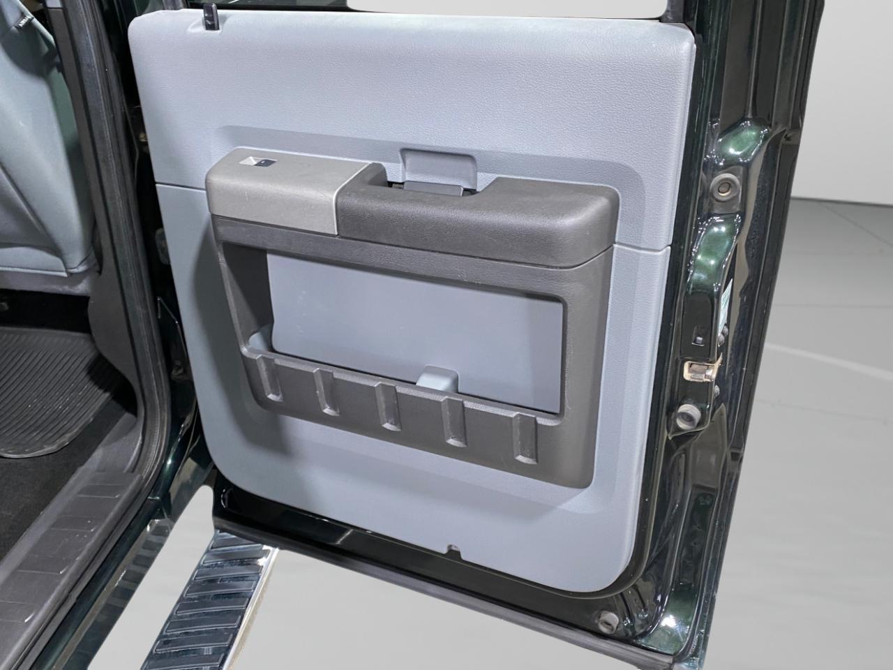 Ford F-250 SD XLT Crew Cab Long Bed 4WD 2012