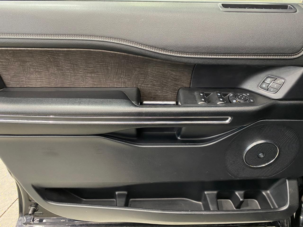 Ford Expedition  2021